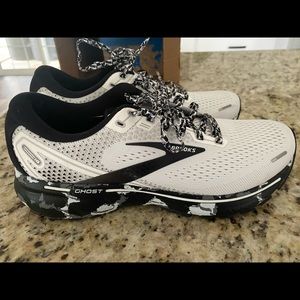 Brooks Ghost 14